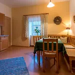 Garni Doerflerwirt Daire Aflenz Kurort