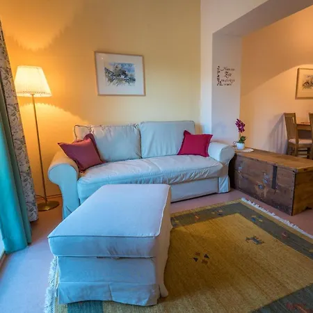 Garni Doerflerwirt *