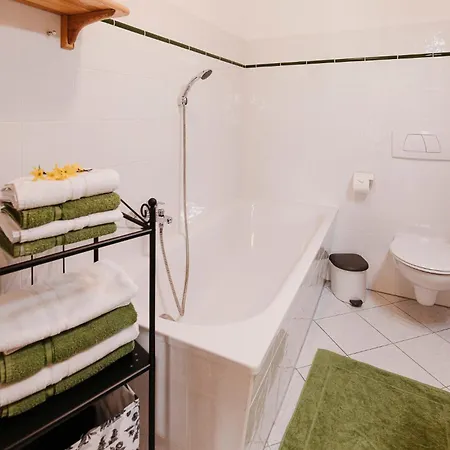 Garni Doerflerwirt Apartamento *